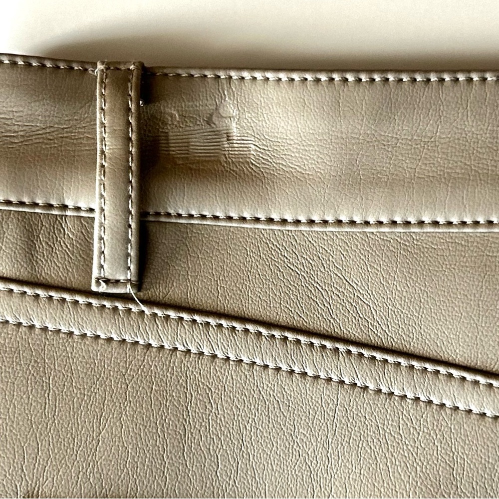 🌷NWT Vegan Leather Wilfred Light Taupe/Tan Pants. Size: 8 - Picture 14 of 16